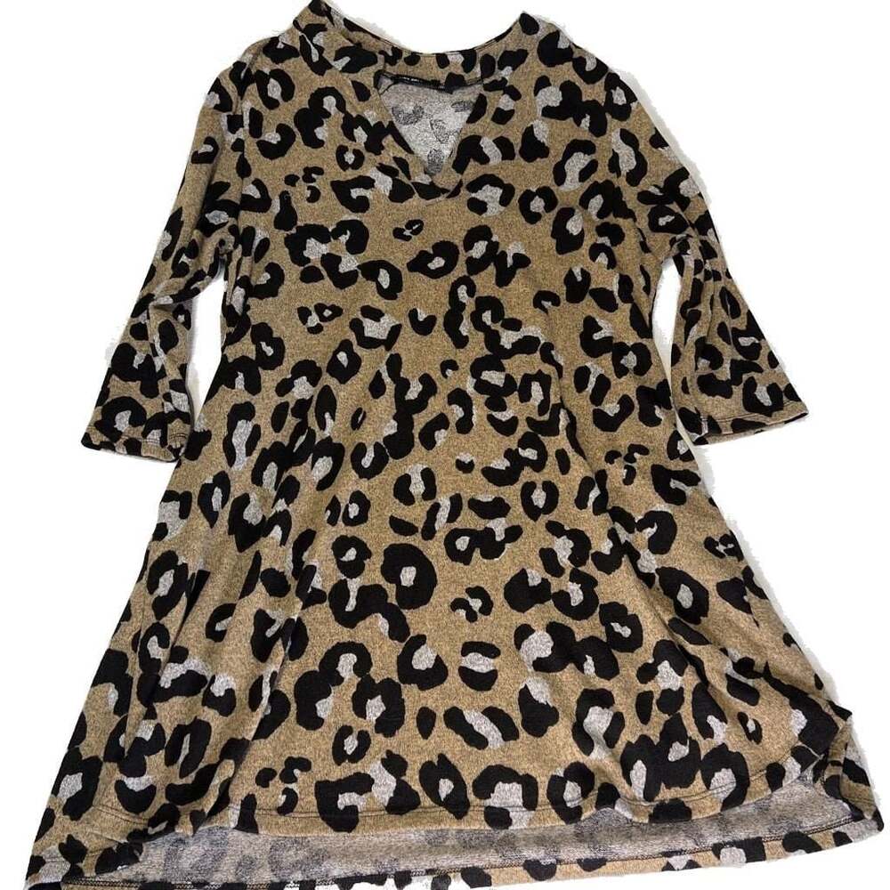 Heimish U.S.A  Women's Mini‎ Dress Cheetah Print Size XL, VNeck, Pockets - Picture 6 of 12